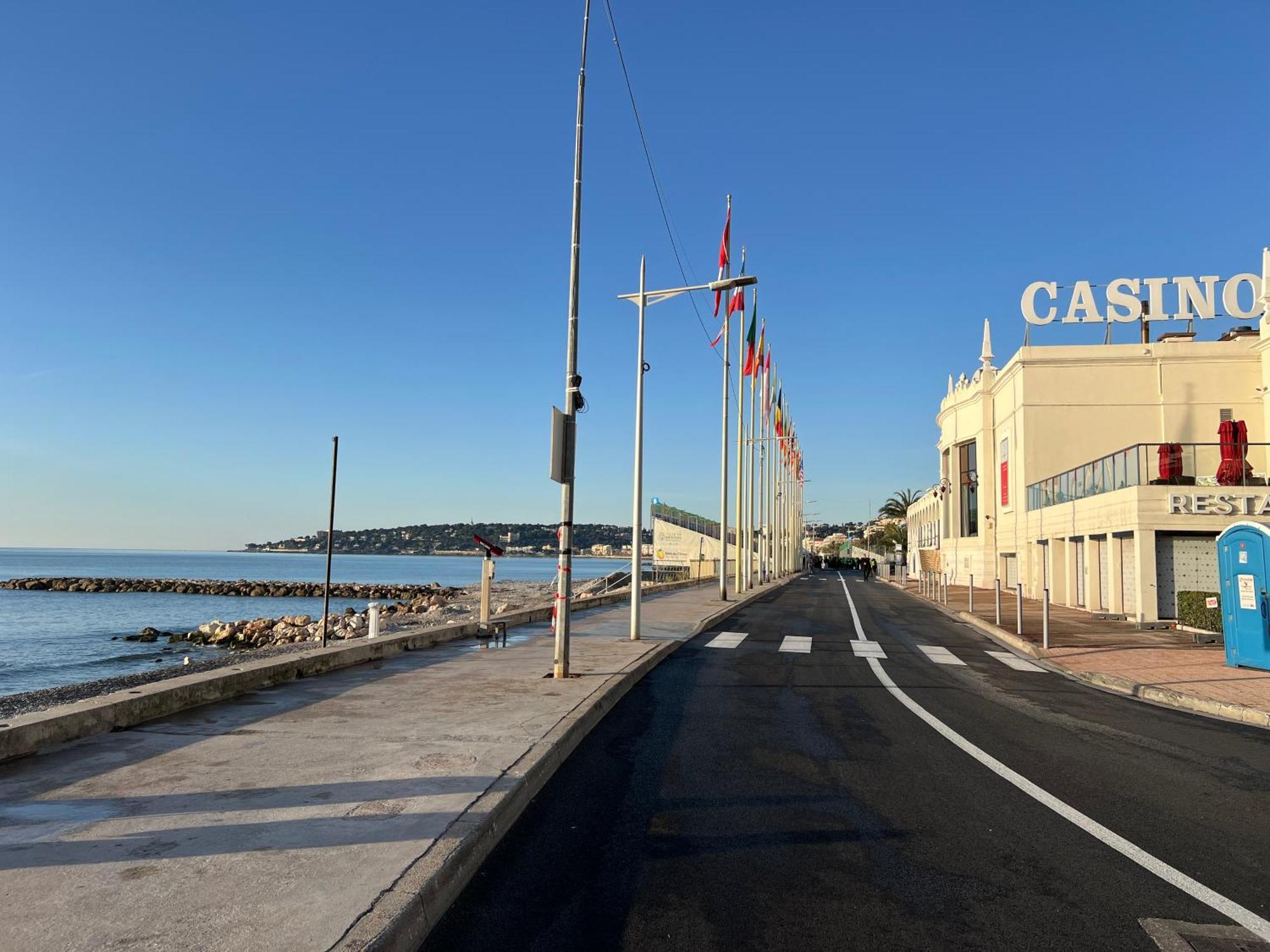 T2 Proche Plage Et Casino Ментона Екстериор снимка